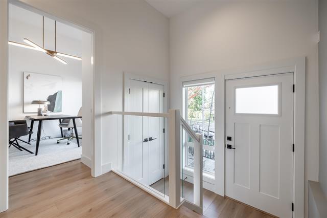 16 15030 28 AVENUE, BC V4P 3N4 9