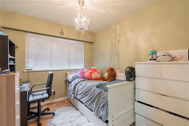 1660 SHERIDAN AVENUE, BC V3K 1X3 21