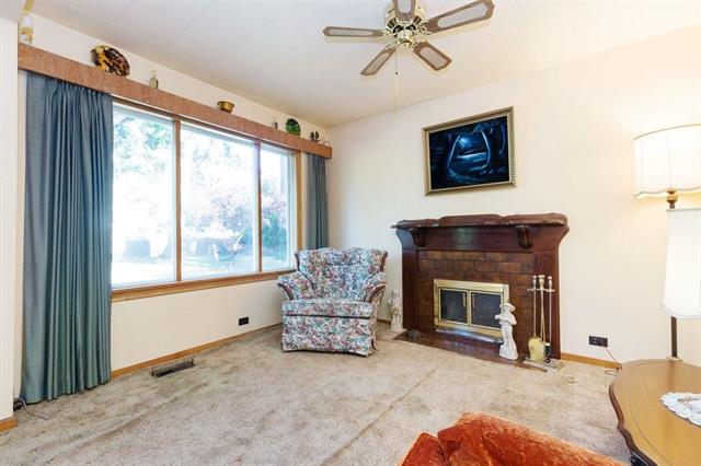 1702 AUSTIN AVENUE, BC V3K 3R1 2