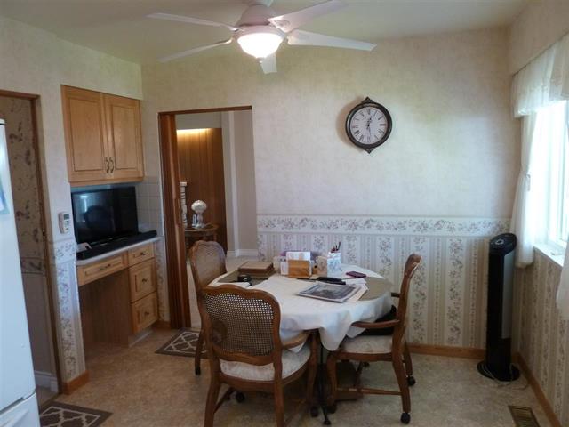 1891 SPERLING AVENUE, BC V5B 4K4 8