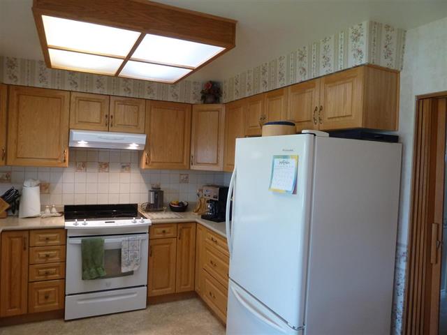 1891 SPERLING AVENUE, BC V5B 4K4 9