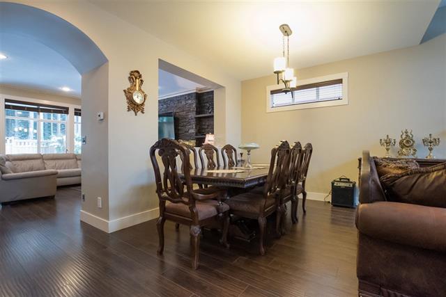 1895 PARKWAY BOULEVARD, BC V3E 3L5 4