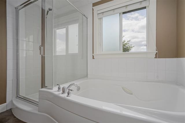 19906 71 AVENUE, BC V2Y 3H8 10