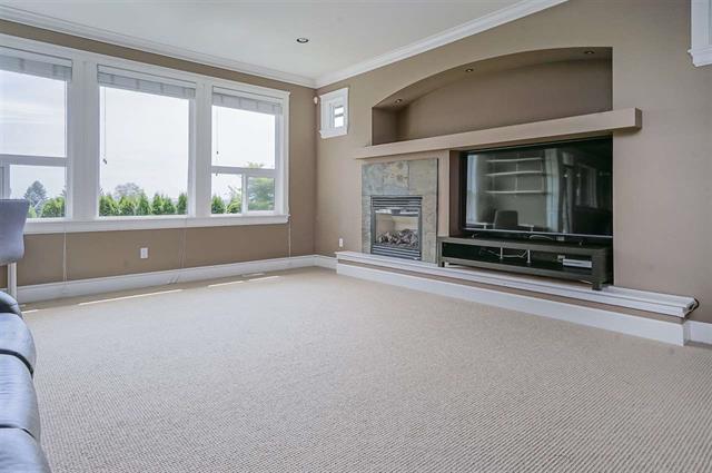 19906 71 AVENUE, BC V2Y 3H8 5