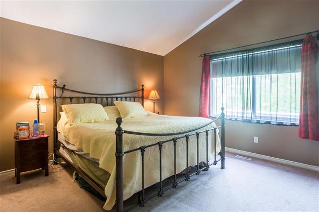 22790 HOLYROOD AVENUE, BC V2X 6E7 6