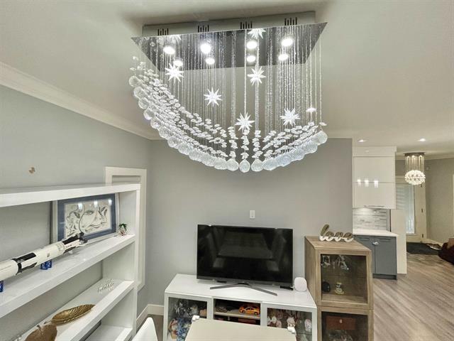 235 HAMPTON STREET, BC V3M 0K2 12