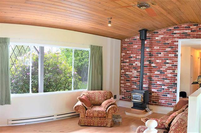 24039 ROBERTSON CRESCENT, BC V2Z 2L5 10