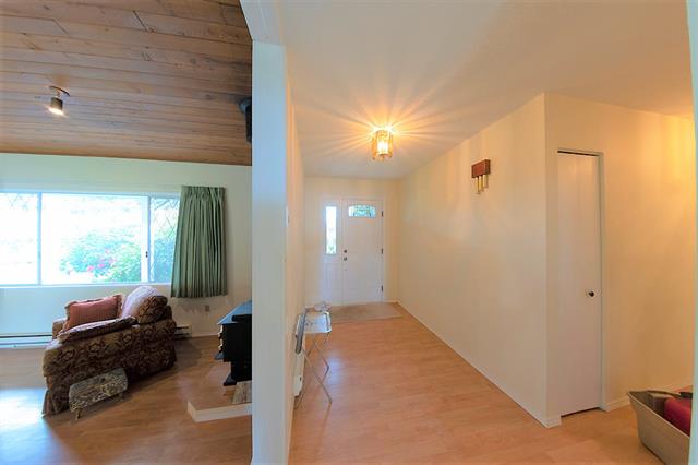 24039 ROBERTSON CRESCENT, BC V2Z 2L5 13