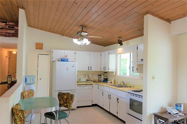 24039 ROBERTSON CRESCENT, BC V2Z 2L5 15