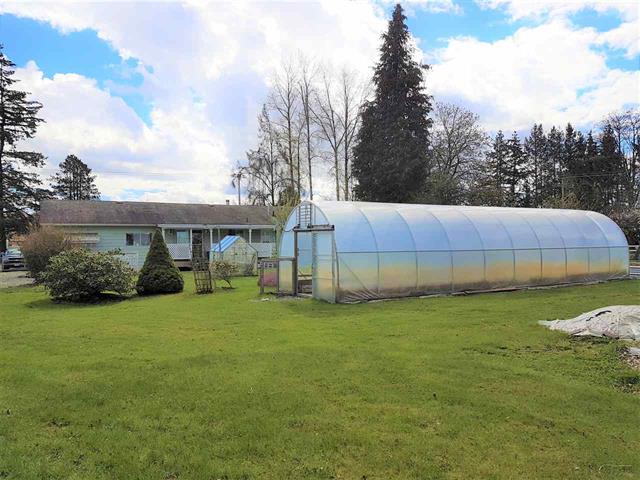 24039 ROBERTSON CRESCENT, BC V2Z 2L5 2