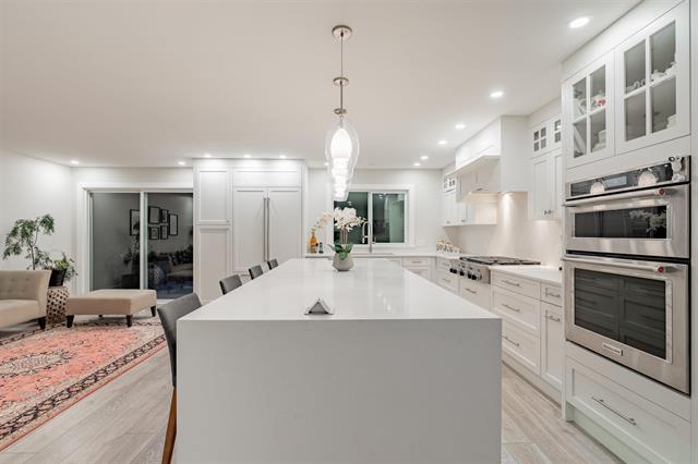 2621 HAWSER AVENUE, BC V3C 4C9 6