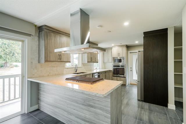 2954 PINNACLE STREET, BC V3C 3S9 4