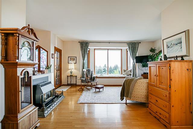 4491 CARSON STREET, BC V5J 2Y3 5