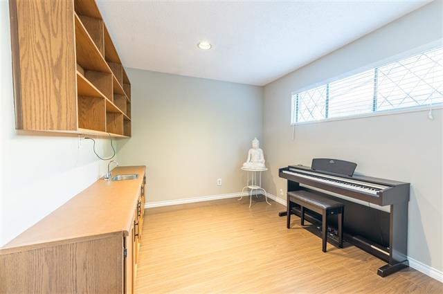 5945 KILDARE CLOSE, BC V3S 6C2 26