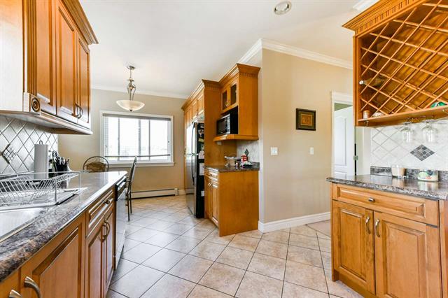 6446 141A STREET, BC V3W 1R5 5