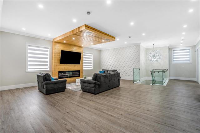 7858 124 STREET, BC V3W 3X6 12