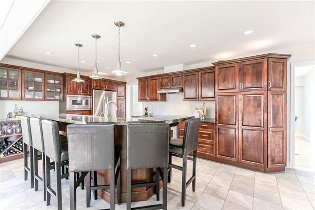 8217 PATTERSON AVENUE, BC V5J 3R1 12