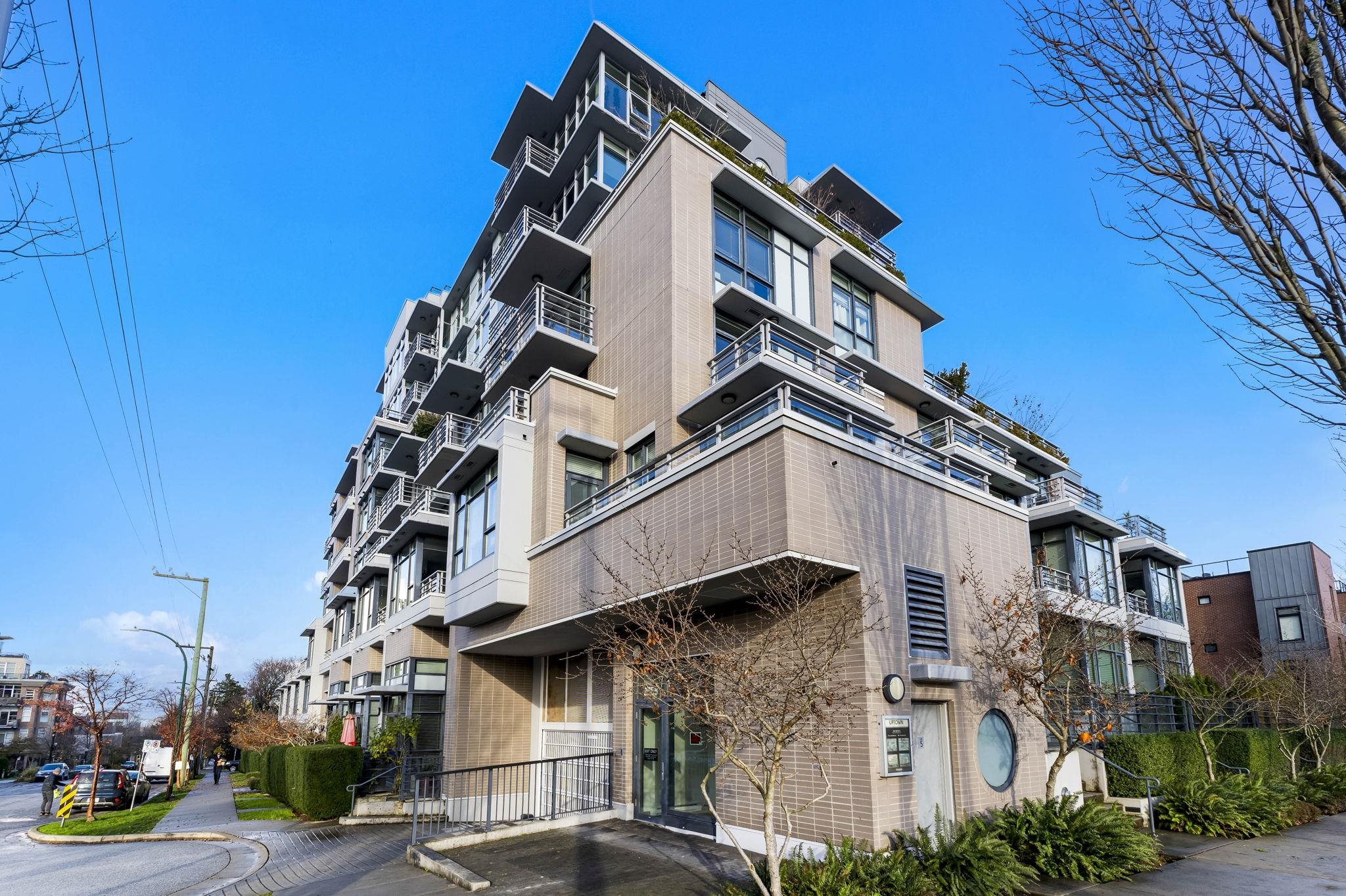401 E 12TH AVENUE 2
