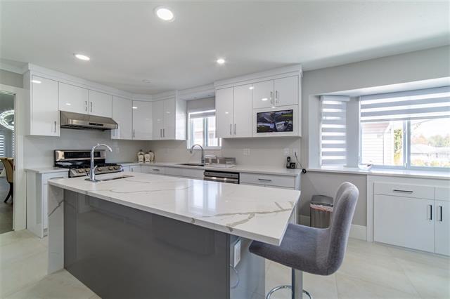 9090 158 STREET, BC V4N 2X5 13