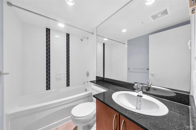 PH2 7178 COLLIER STREET, BC V5E 4N7 13