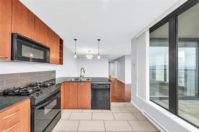 PH2 7178 COLLIER STREET, BC V5E 4N7 7