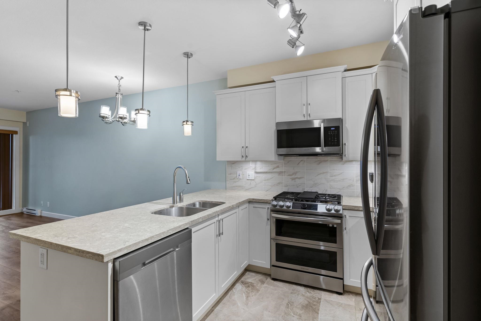 510 20376 86 AVENUE 4
