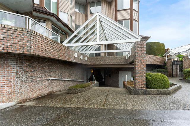 106 32669 GEORGE FERGUSON WAY, BC V2T 4E4 3