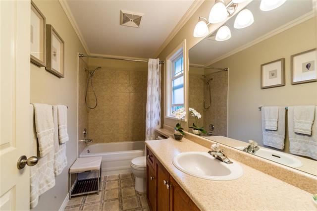 10640 240TH STREET, BC V2W 2B2 33