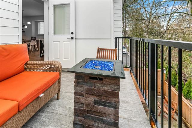 11 27640 LANTERN AVENUE, BC V4X 0C3 17
