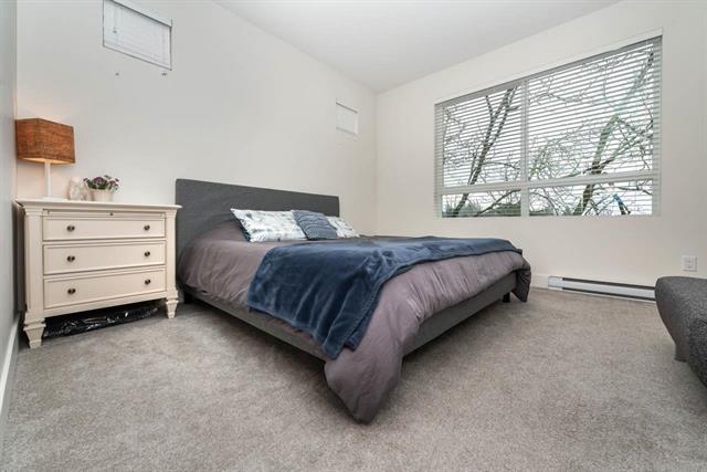 11 27640 LANTERN AVENUE, BC V4X 0C3 23