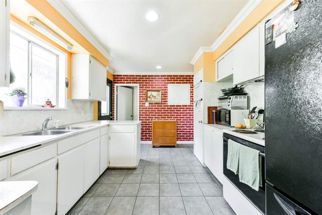 21750 121 AVENUE, BC V2X 3S6 9