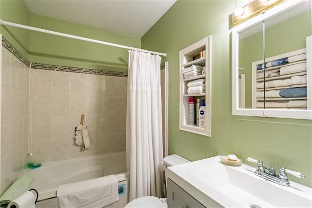 22184 122 AVENUE, BC V2X 3X6 11