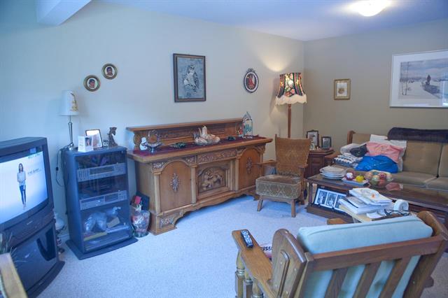 23259 124A AVENUE, BC V2X 1R6 7