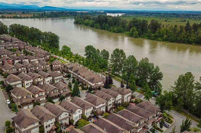 3 2381 ARGUE STREET, BC V3C 6P9 6