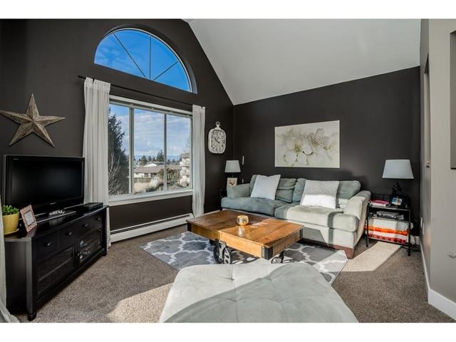304 32725 GEORGE FERGUSON WAY, BC V2T 5M5 3