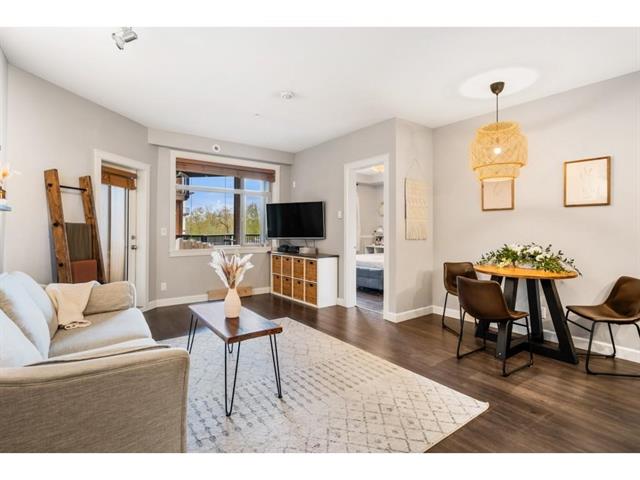 A413 20716 WILLOUGHBY TOWN CENTER DRIVE, BC V2Y 1X1 3