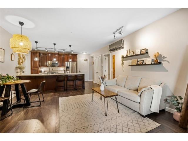A413 20716 WILLOUGHBY TOWN CENTER DRIVE, BC V2Y 1X1 7