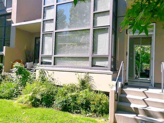 TH7 4250 DAWSON STREET, BC V5C 4B1 10