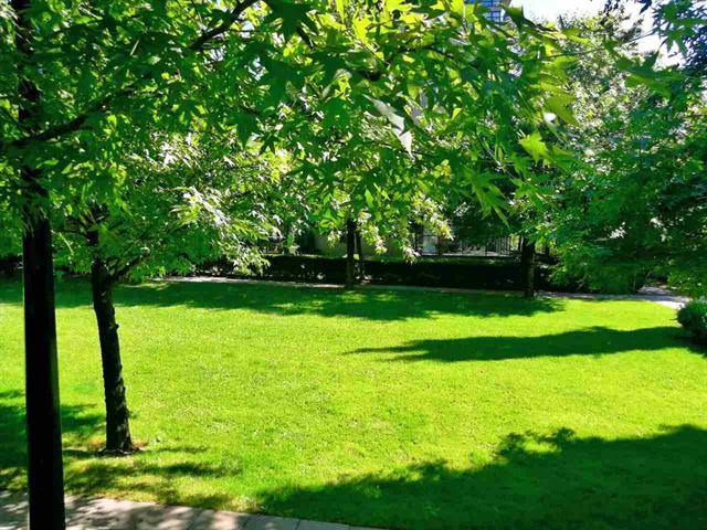 TH7 4250 DAWSON STREET, BC V5C 4B1 11