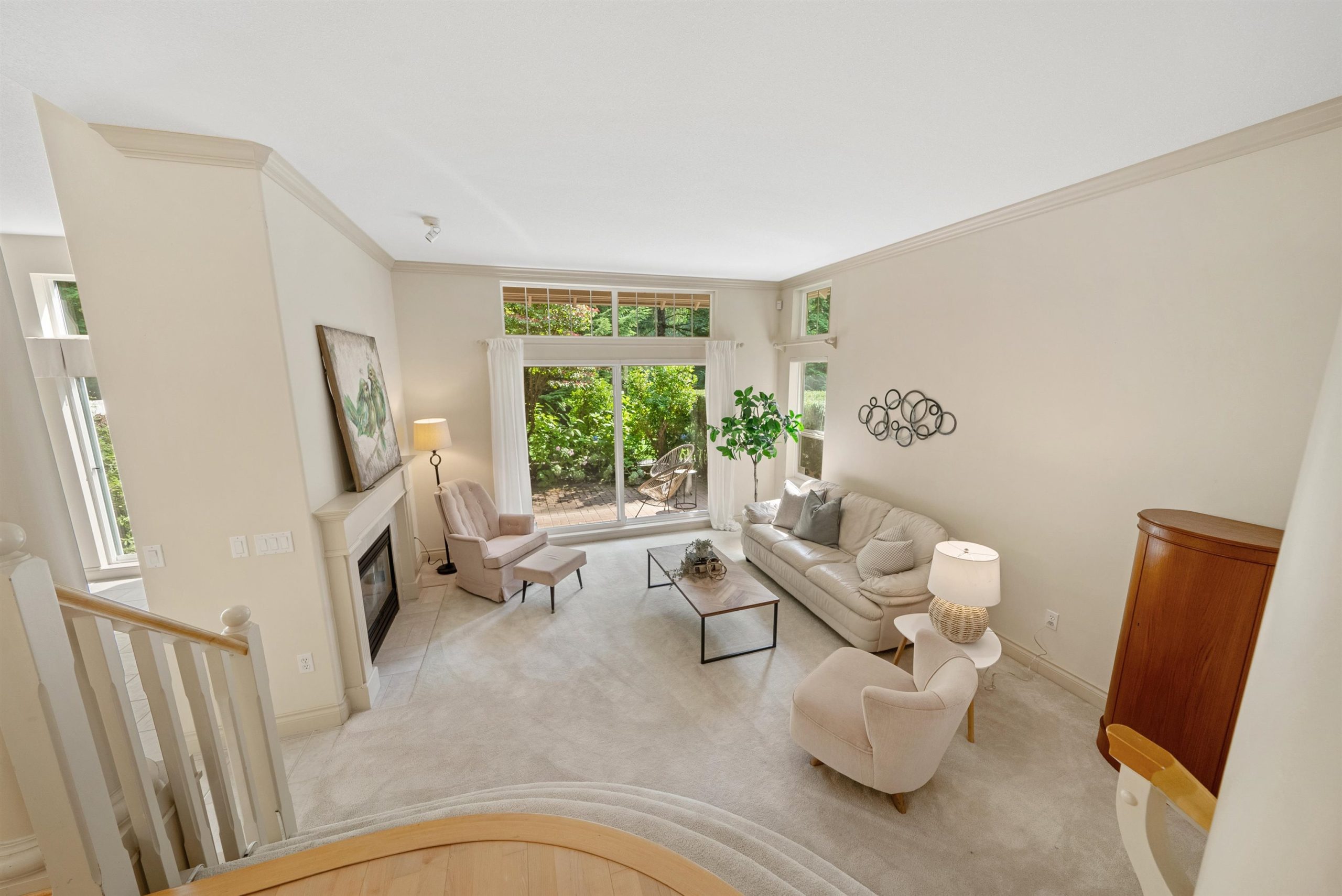 48 3405 PLATEAU BOULEVARD 4