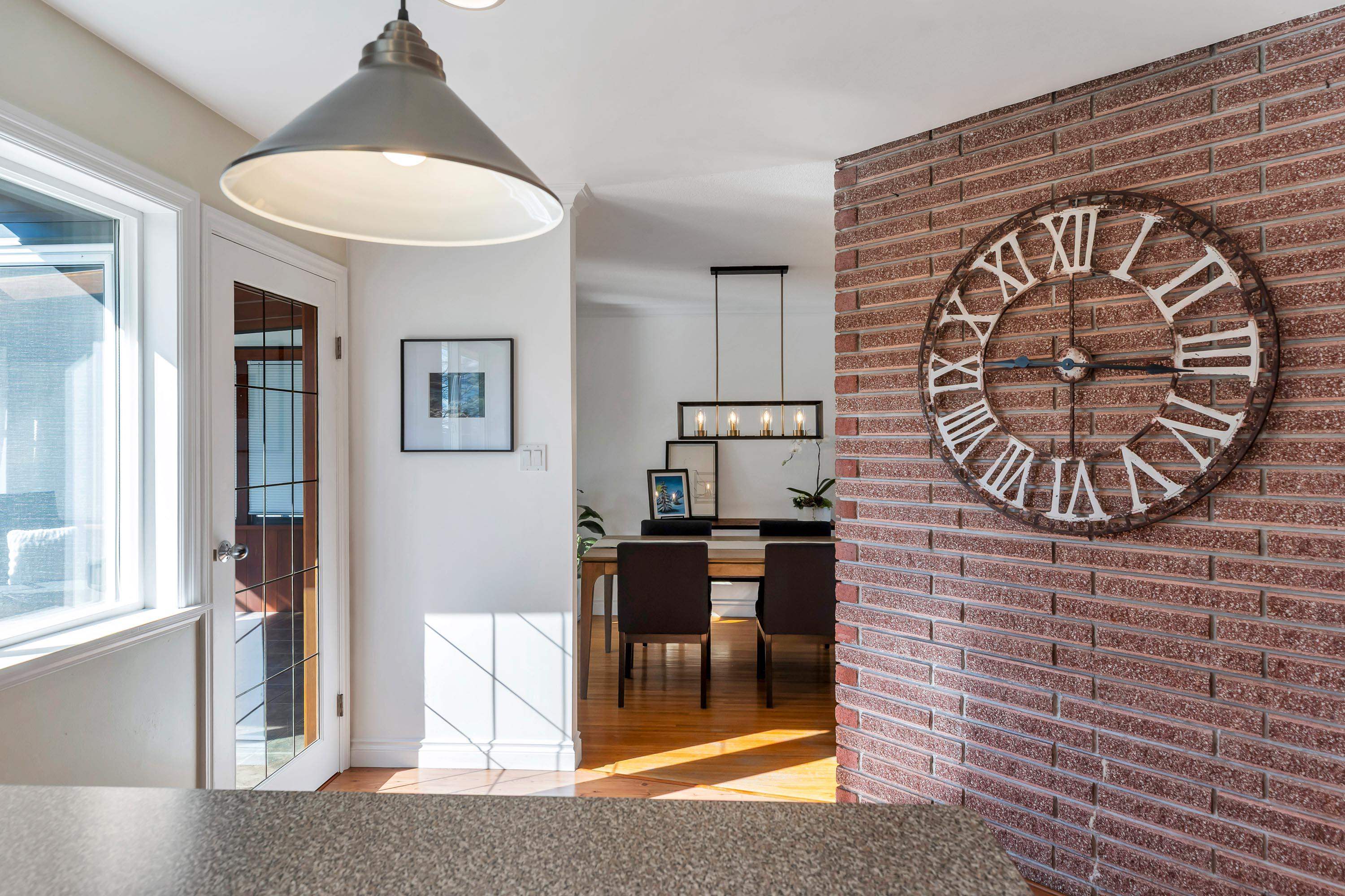 2122 ANITA DRIVE 20