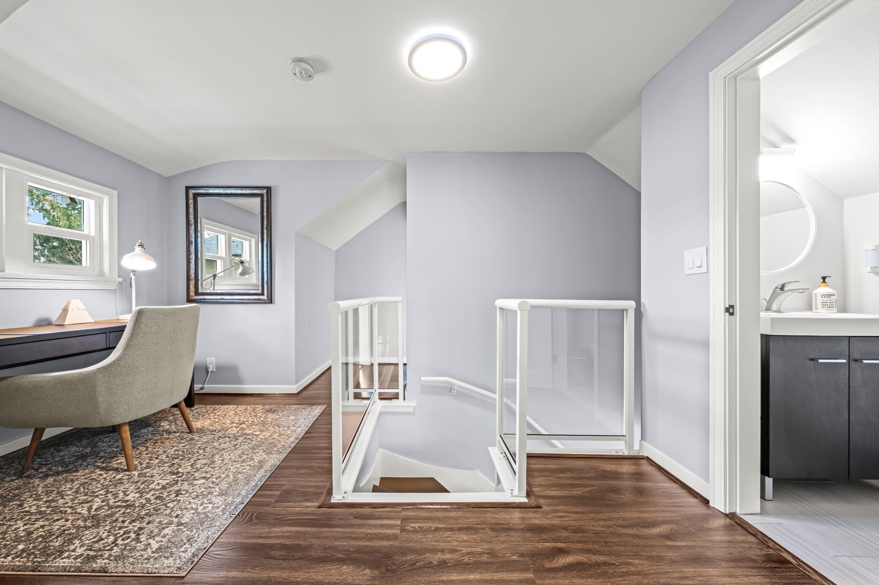 921 FIFTH STREET 19