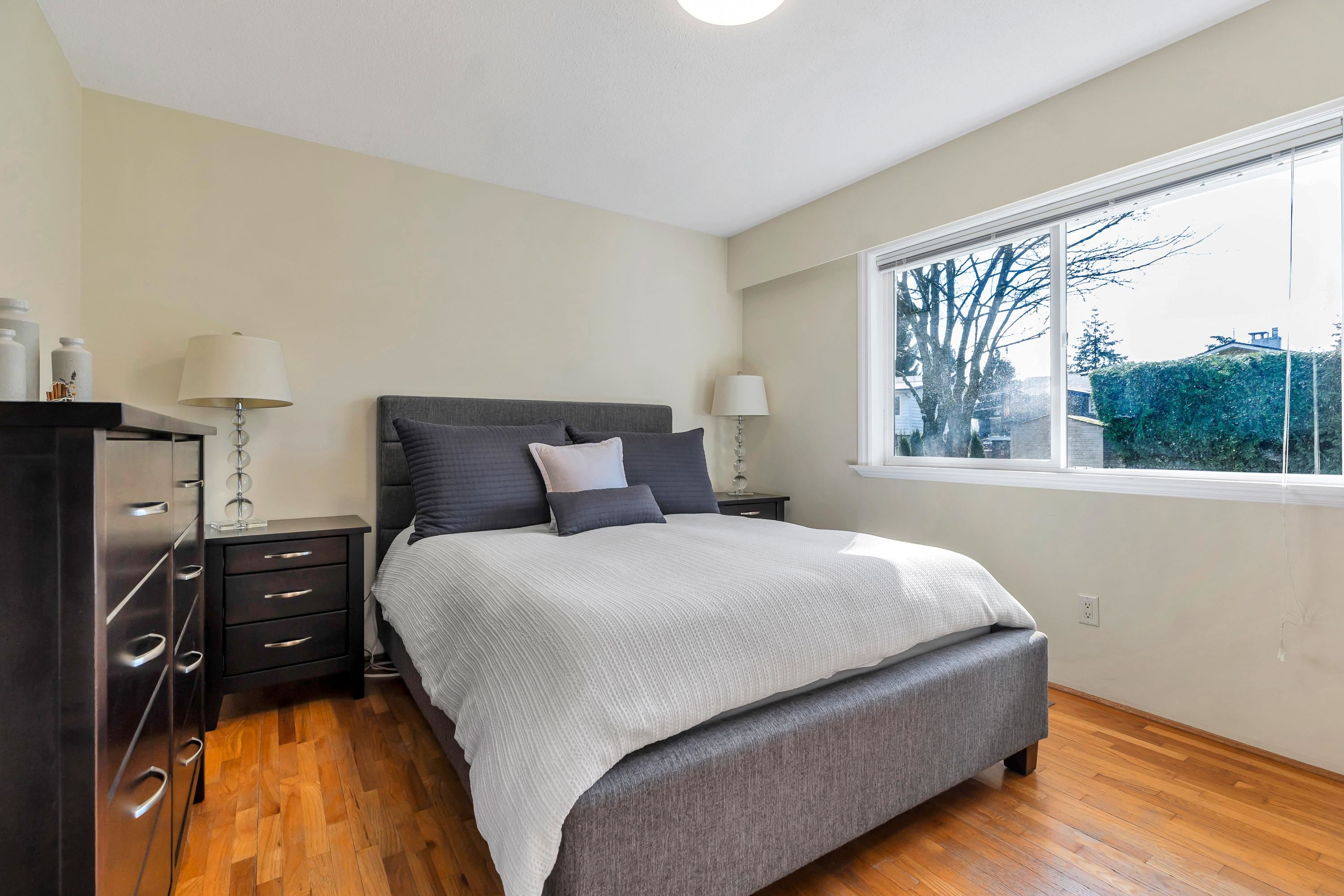 2122 ANITA DRIVE 21