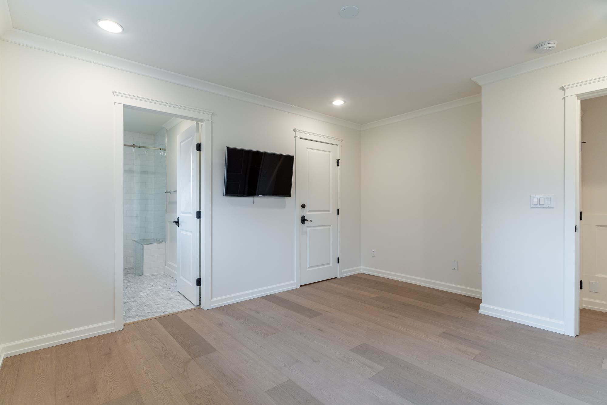 3653 ST. THOMAS STREET 16