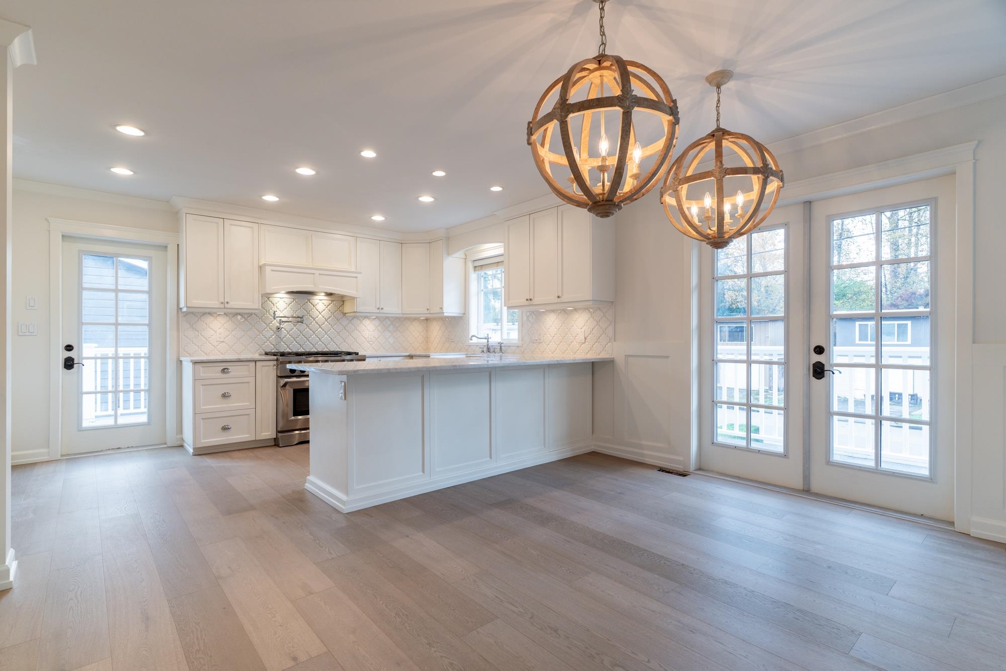 3653 ST. THOMAS STREET 7