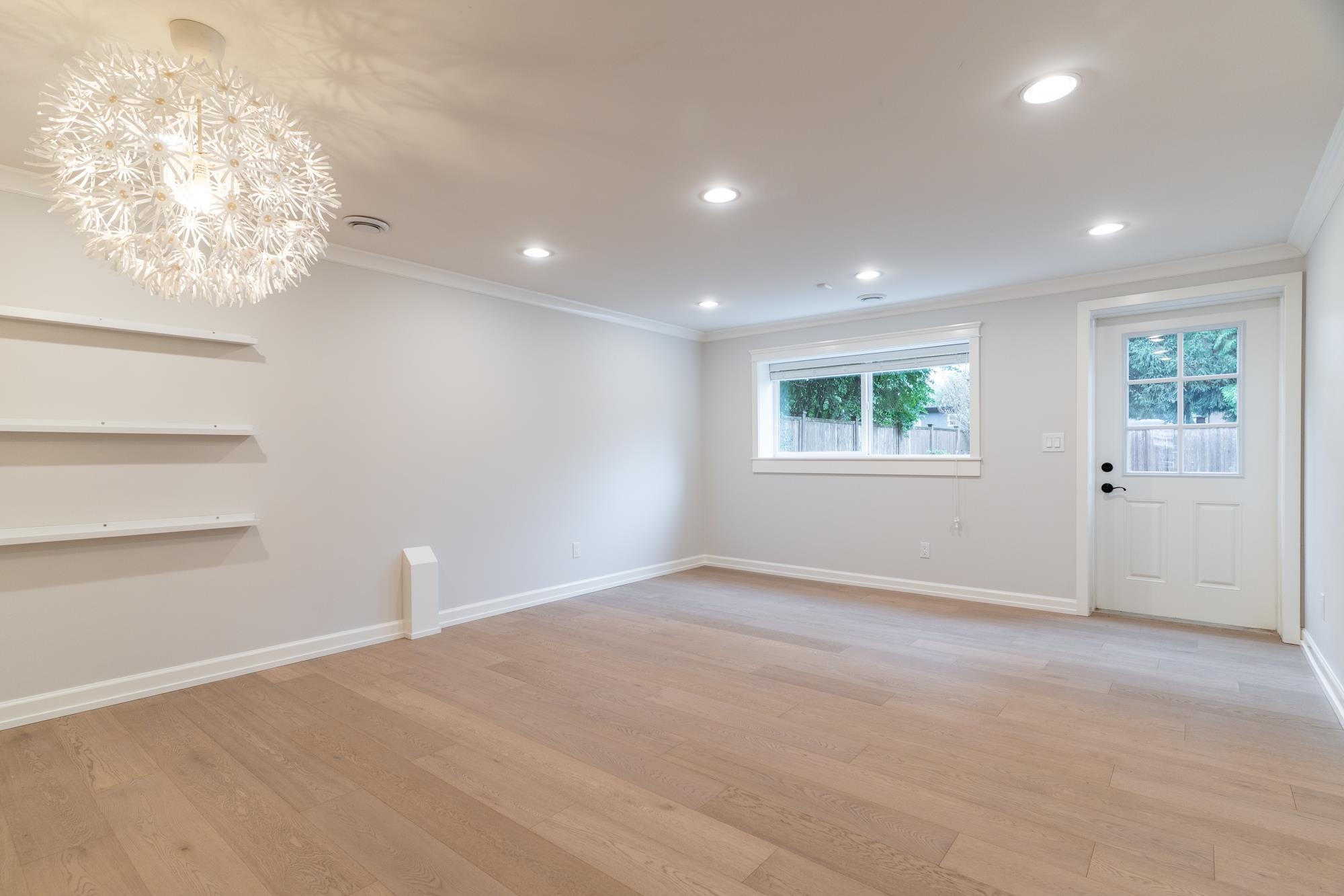 3653 ST. THOMAS STREET 32