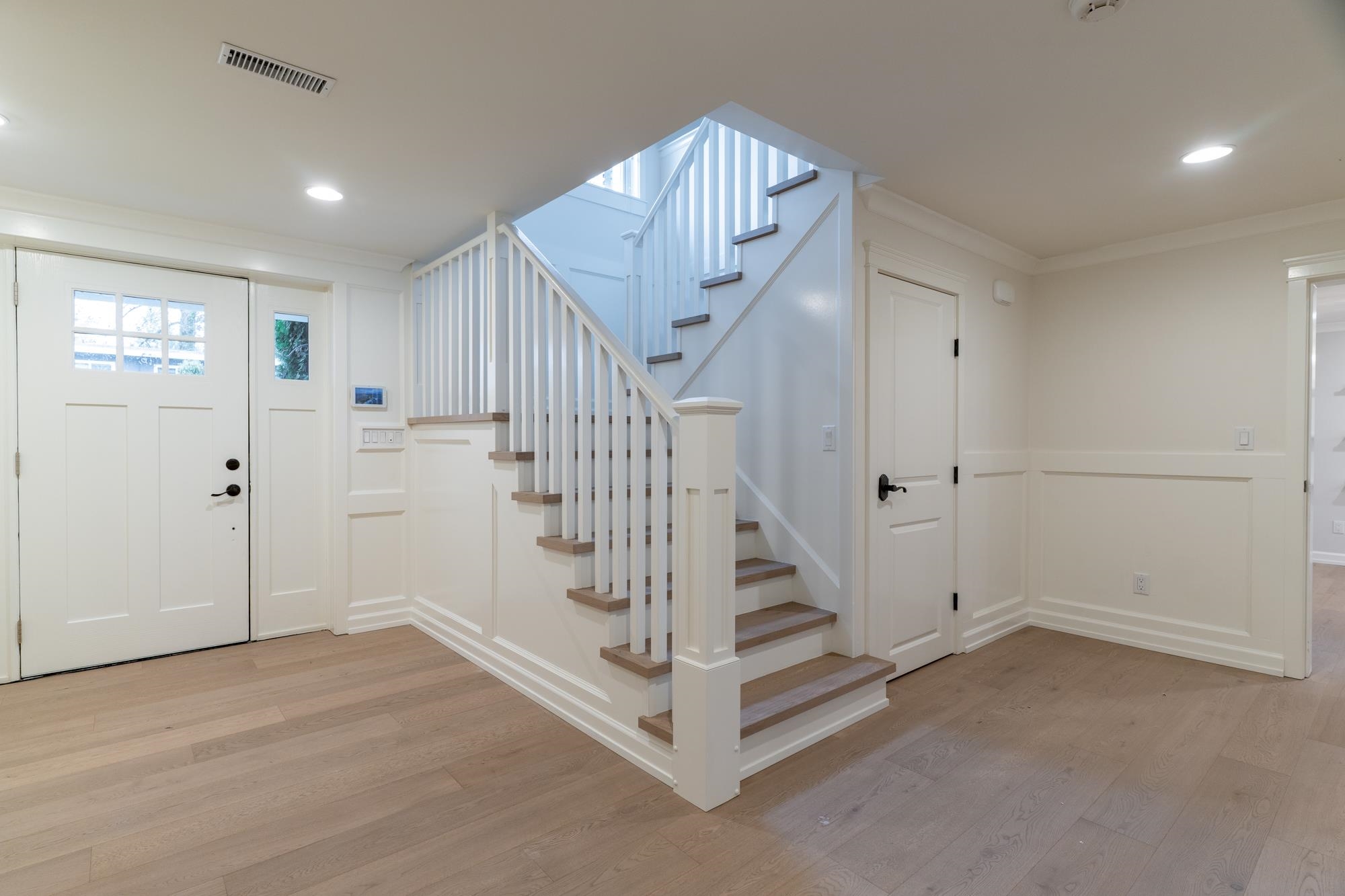 3653 ST. THOMAS STREET 6